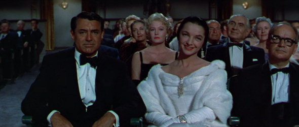 Looks like her, doesn't it? Maybe it's Tippi Hedren!