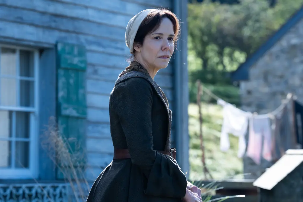 Mary-Louise Parker as Ma Washington